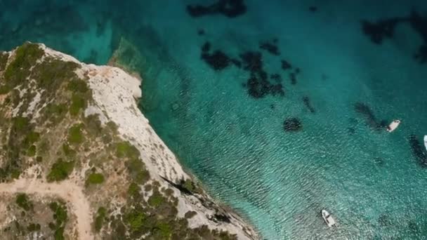 Aerial Shot Lonely Green Rock Blue Calm Sea Circle Drone — Stock Video