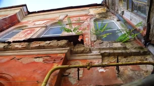 Very Old Ancient Ruined Building Inner Yard Street Odessa Ukraine — Stock video