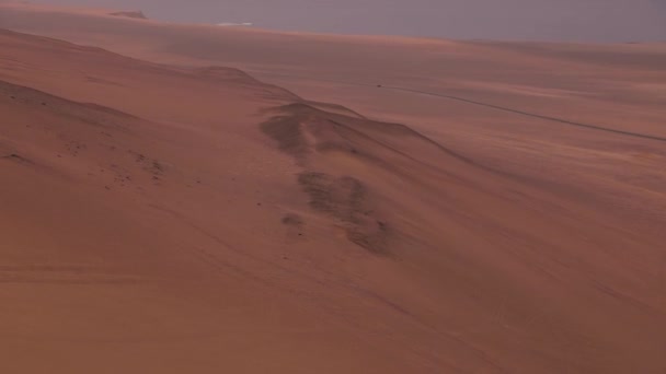 Tembakan Udara Dari Bukit Pasir Merah Peru Paracas Cadangan Nasional — Stok Video