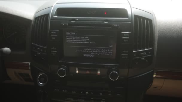 Внутренняя Кабина Toyota Белый Джип Автомобиль Радио Руль Ручной Тормоз — стоковое видео