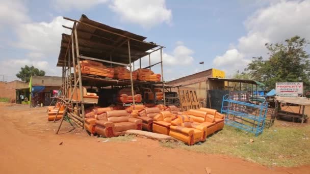 African Street Market Selling Sofas Big Wooden Construction — стоковое видео