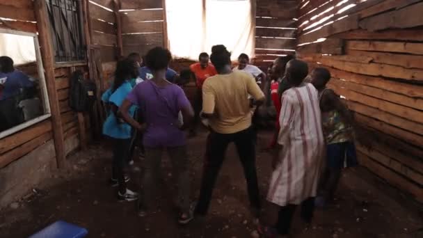 African Women Training Box Club African Slums Black Women Fight — ストック動画