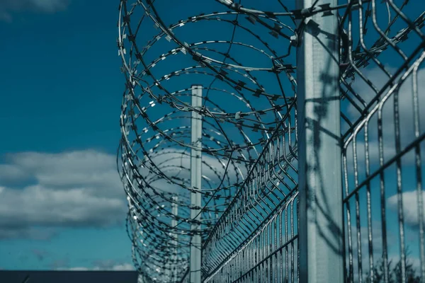 Photo Barbed Wire Fence — Stock Photo, Image