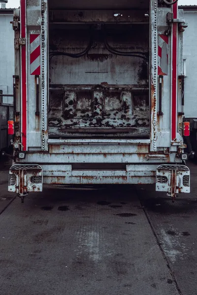 Vertical Photo Truck Back Open Trunk — Stock Photo, Image