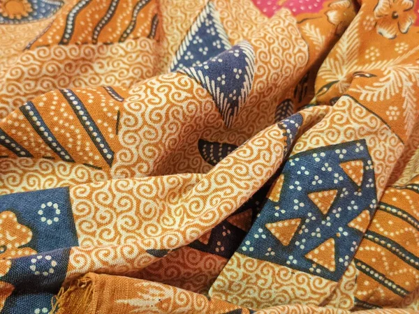 Batik kökenli Endonezya kültür mirası