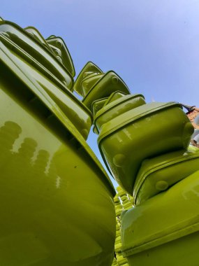 Labirentten çıkış yolu bulmak kolay değil.