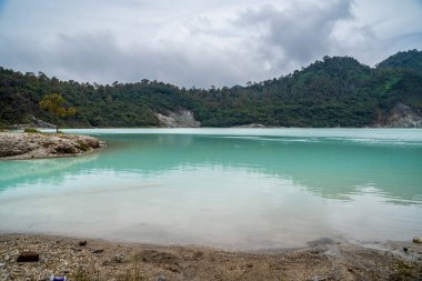 Garut, Endonezya 'daki Bodas Gölü' nün doğal manzarası