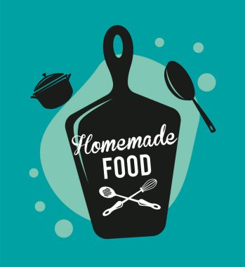 Gemide ev yapımı yemek.