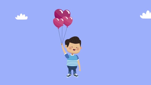 Маленький влюбленный мальчик с сердечками воздушные шары гелий характер — стоковое видео