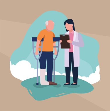 Kadın doktor ve yaşlı adam ayakta