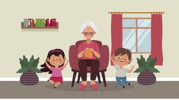 Бабушка шитье с детьми в гостиной — стоковое видео