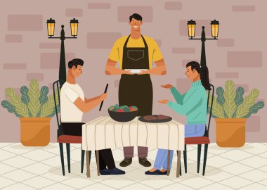 Çift yemek ve garson.