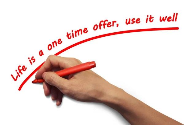 Uma Mão Com Marcador Vermelho Escreve Uma Inscrição Vermelho — Fotografia de Stock