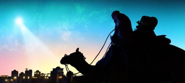 Üç bilge ve parlayan yıldızlı Hristiyan Noel sahnesi.