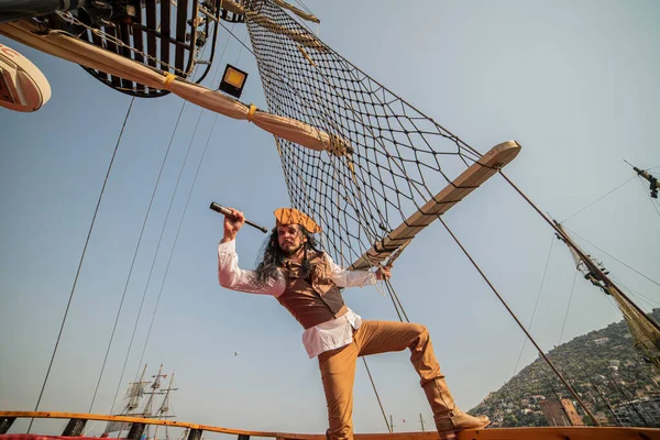 Divertido Capitán Pirata Viajero Descubridor Explorador Barco Pirata Vintage — Foto de Stock