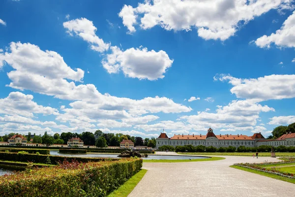 Летний Красивый Вид Замок Munich Нимфенбург — стоковое фото