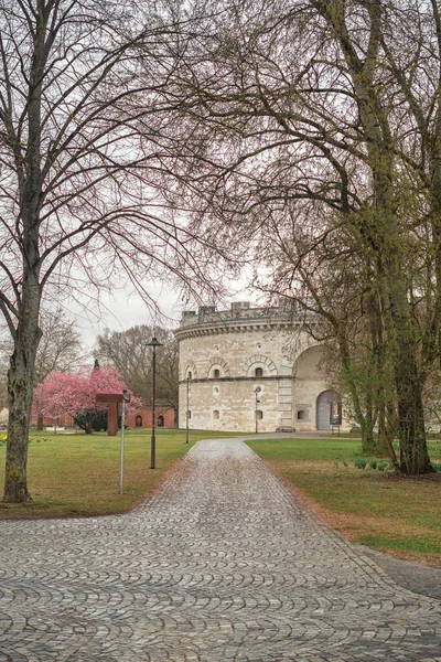 Bahar Ingolstadt, İlkbaharda Alman şehrinde bir park, Klenzepark