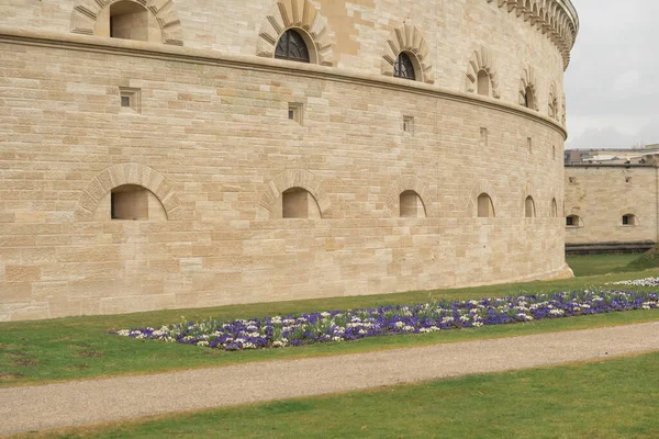 Almanya, Ingolstadt 'ta güneşli bir günde güzel bir manzara.