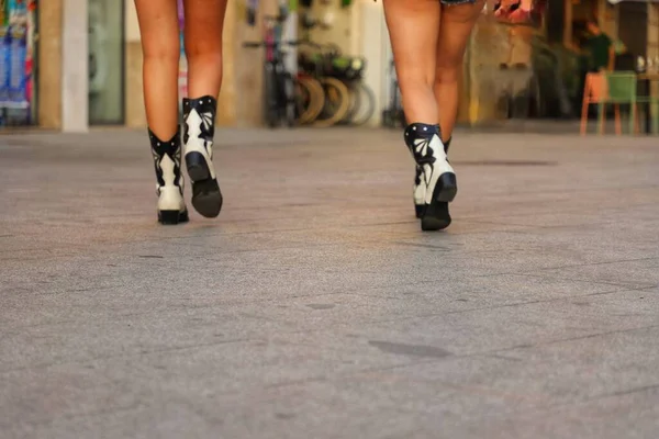 Young Woman Riding Floor —  Fotos de Stock