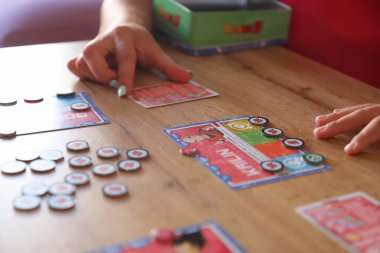 Tahta masada rol yapma oyunu