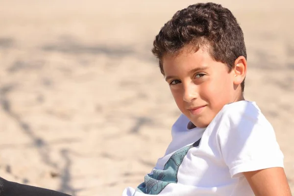 Porträt Eines Jungen Strand — Stockfoto