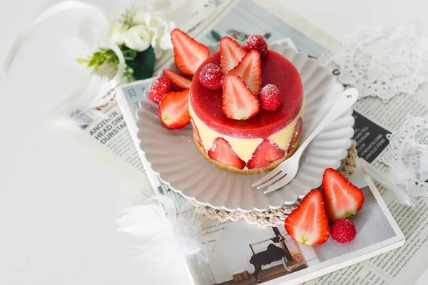 delicious strawberry cake with strawberries and cream