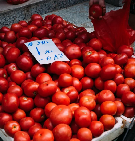 red tomatoes in the market