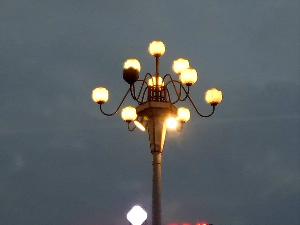 street lamp on the night sky