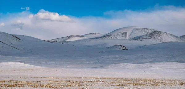 Hermoso Paisaje Con Nieve Montañas — Foto de Stock