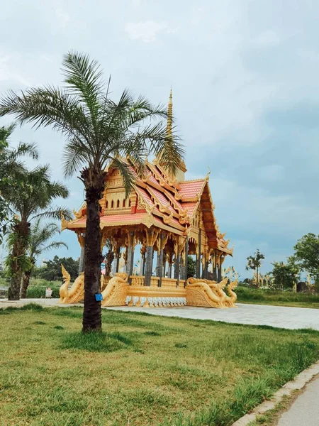 the temple of the island of the most beautiful places in the north of thailand