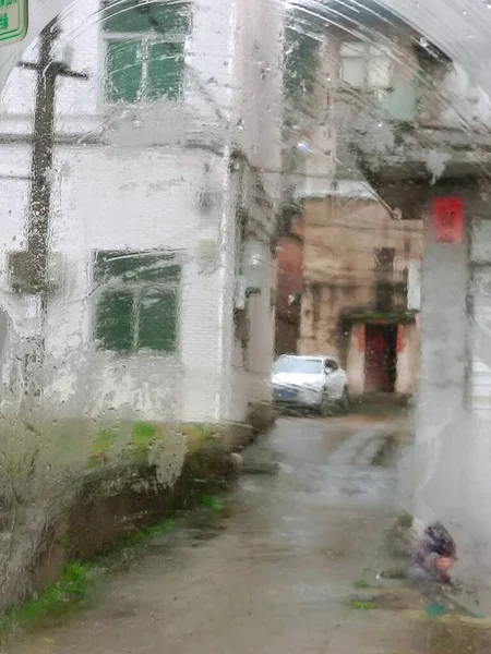 street art, urban city, rainy weather