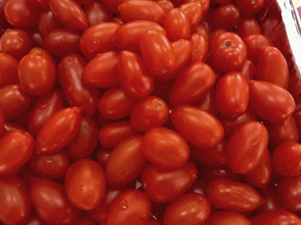 red tomato in the market