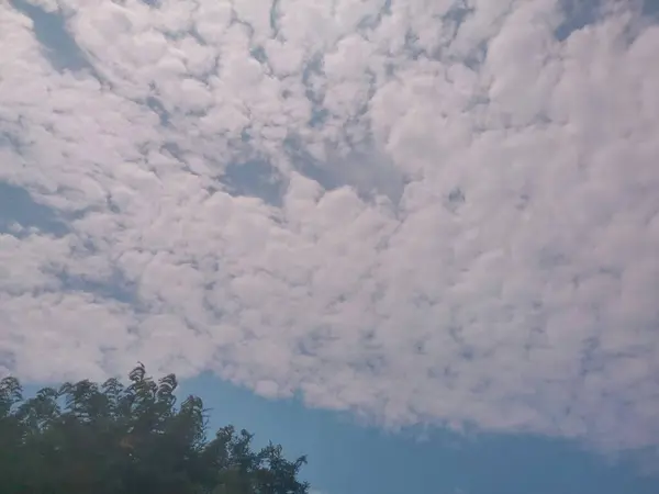 stock image beautiful clouds in the sky