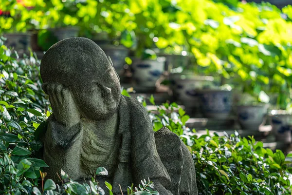 buddha statue in the park