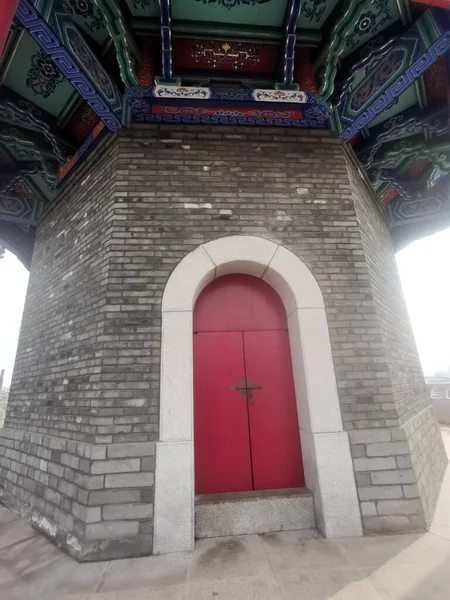 the forbidden city in the center of the palace of china