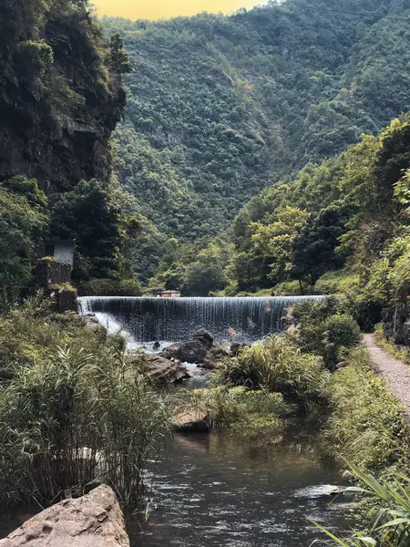 Hermoso Paisaje Con Río Las Montañas — Foto de Stock