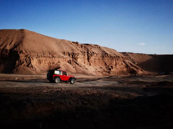 the road in the desert