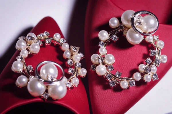 Beautiful Jewelry Red White Pearls — Stock Fotó