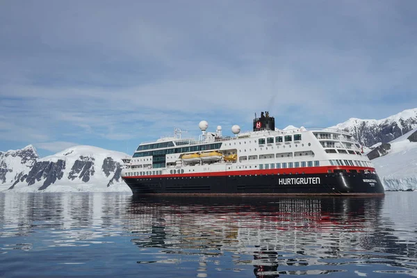 Norway Scandinavia March 2018 Cruise Ship Sea – stockfoto