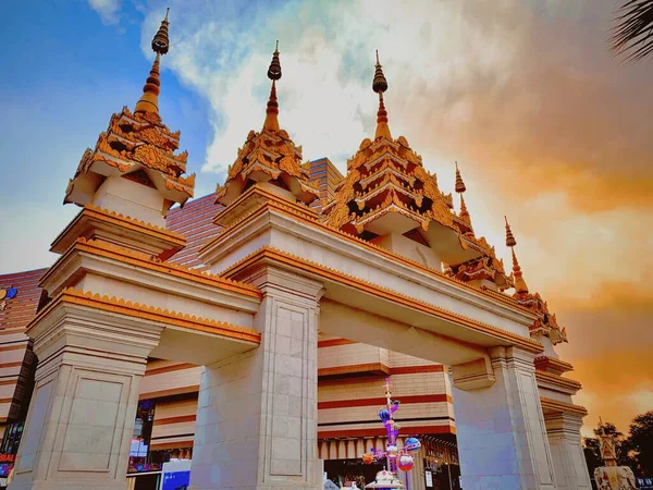 the temple of the emerald buddha in the city of thailand
