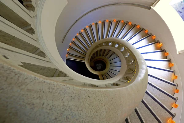 Spiral Staircase City Building — 스톡 사진