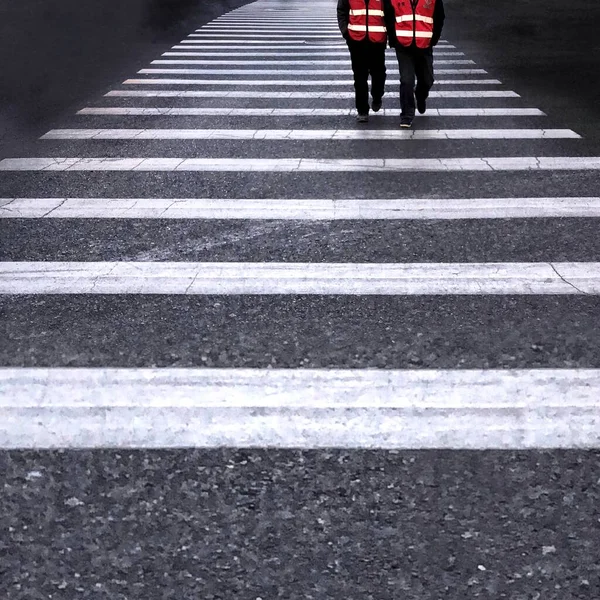 pedestrian crossing road sign