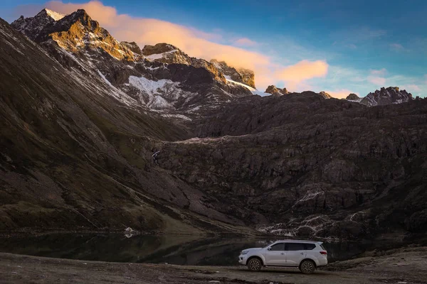 Beau Paysage Avec Montagnes Neige — Photo