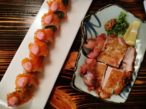 Comida Japonesa Set Sushi —  Fotos de Stock