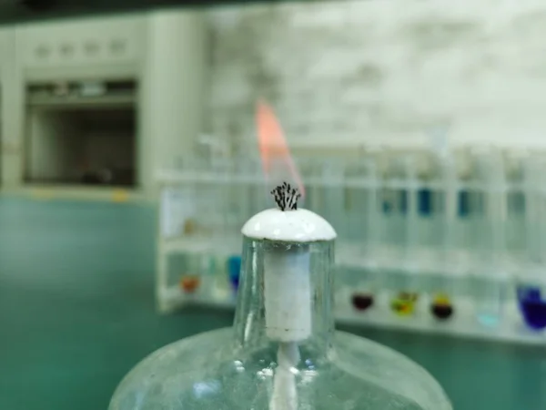 a closeup shot of a laboratory lamp in a lab