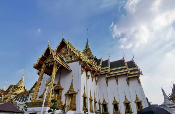 the temple of the emerald buddha in the city of thailand