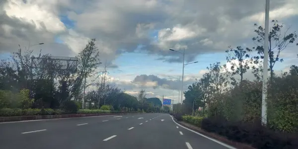 stock image road in the mountains