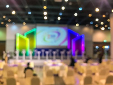 Seminer odasındaki renkli olay toplantısının bulanık arkaplanı