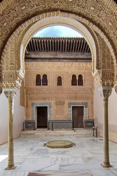 Alhambra z Granady. Nazarský monumentální komplex — Stock fotografie