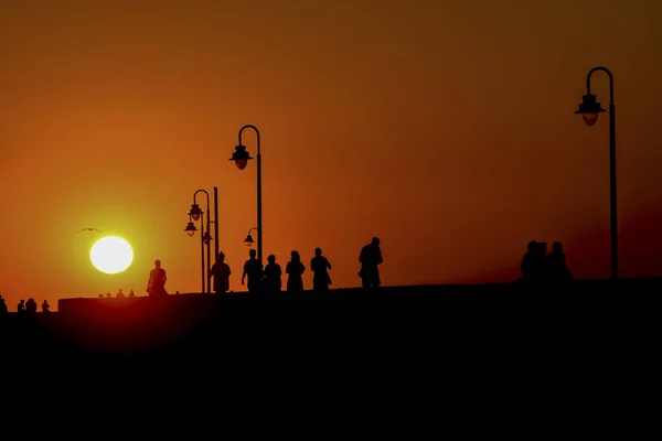 Magnífico pôr-do-sol no Paseo de Cádiz. — Fotografia de Stock